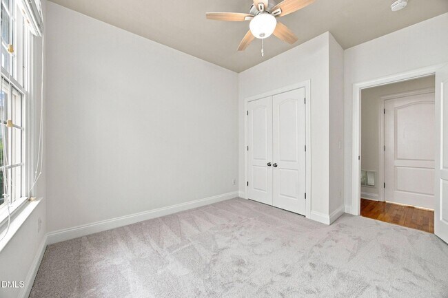 Building Photo - 401 Waverly Hills Dr