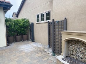 Building Photo - 29 Galan St