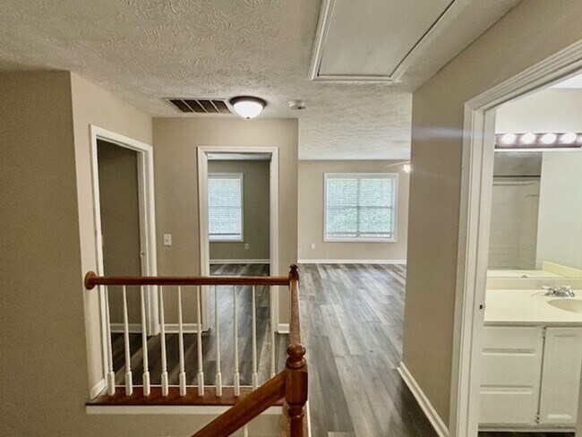 Building Photo - 3484 Shady Woods Cir