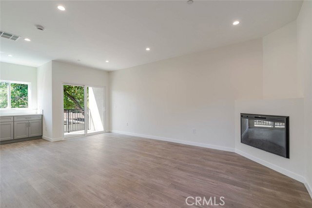 Building Photo - 1961 Waltonia Dr