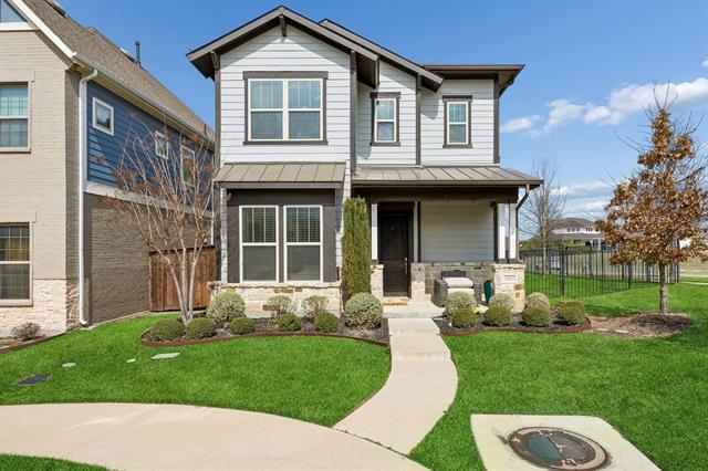 Building Photo - 1800 Roundtree Cir W