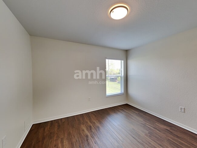 Building Photo - 3611 Welsch Way