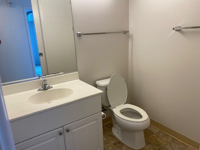 Building Photo - 801 South St