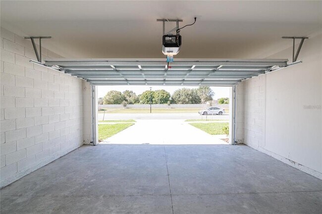 Building Photo - 2119 Tay Wes Dr