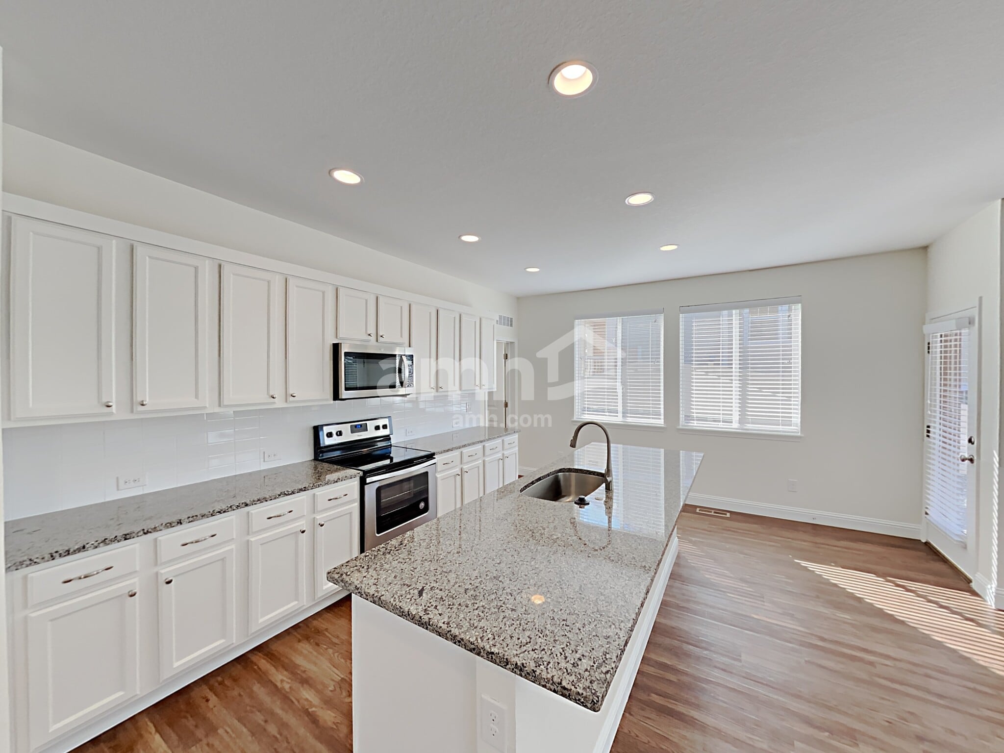 Building Photo - 12749 Ventana St