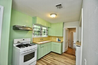 Building Photo - 7622 Darnay Dr