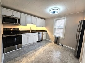 Building Photo - 396 W Clements Bridge Rd