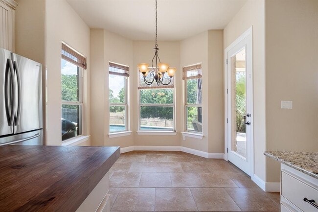 Building Photo - 2921 Desert Candle Dr