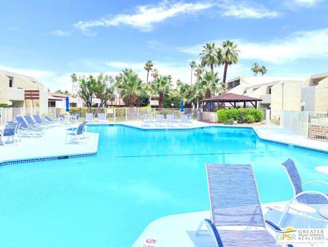 Building Photo - 1655 E Palm Canyon Dr