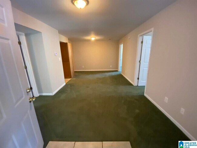 Primary Photo - 510 Skyview Dr