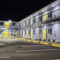 Building Photo - 23 E Illini St