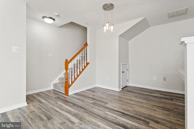 Building Photo - 5089 Stapleton Terrace