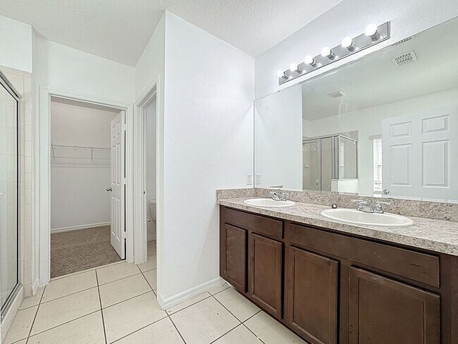 Building Photo - Aldea Reserve-662 Vitoria Rd Davenport FL 33837