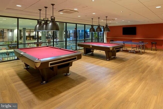 Building Photo - 5903 Mt Eagle Dr