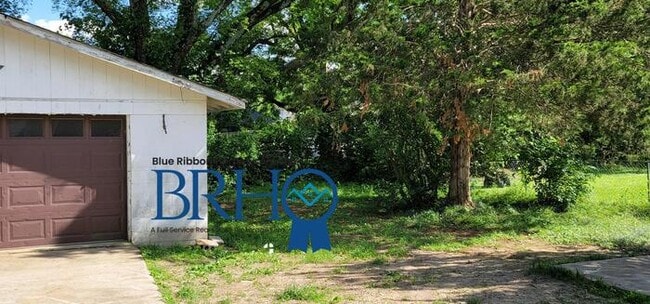 Building Photo - 4118 Holston Dr