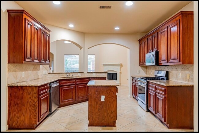 Building Photo - 20810 Avery Cove Ln