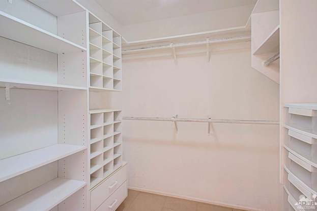 Building Photo - 424 Tava Ln