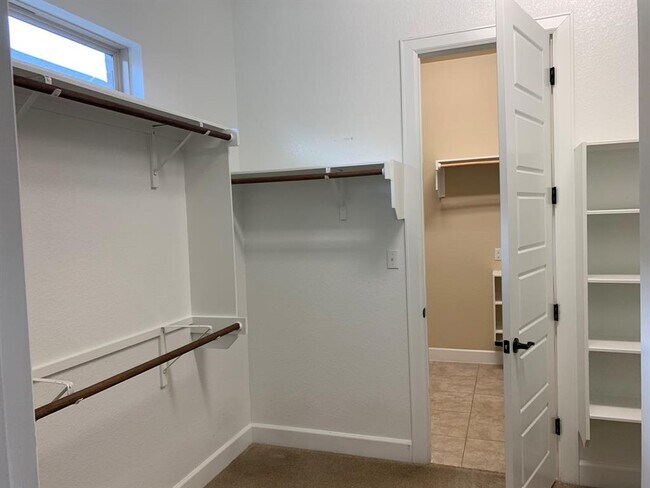 Building Photo - 2713 Santa Rosita Ct