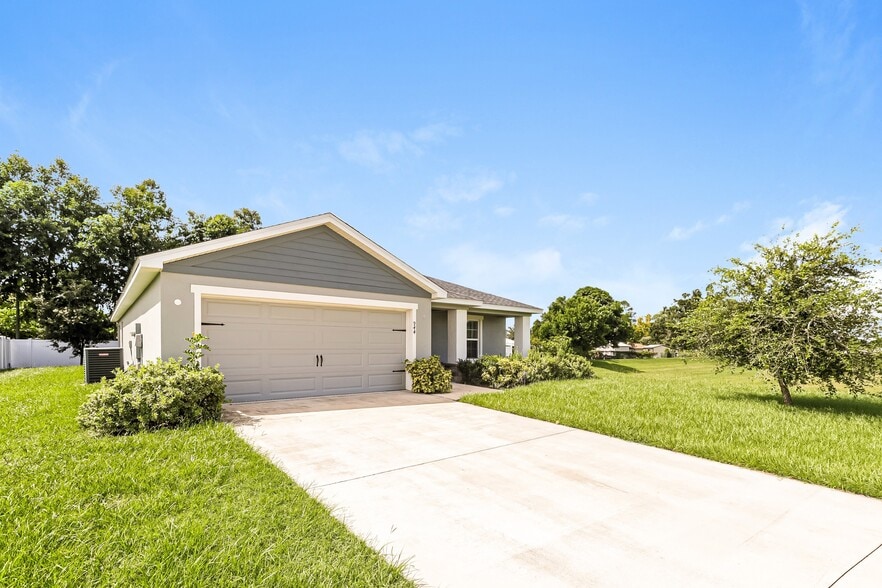 Building Photo - 1221 Third Ct, Eagle Lake, FL