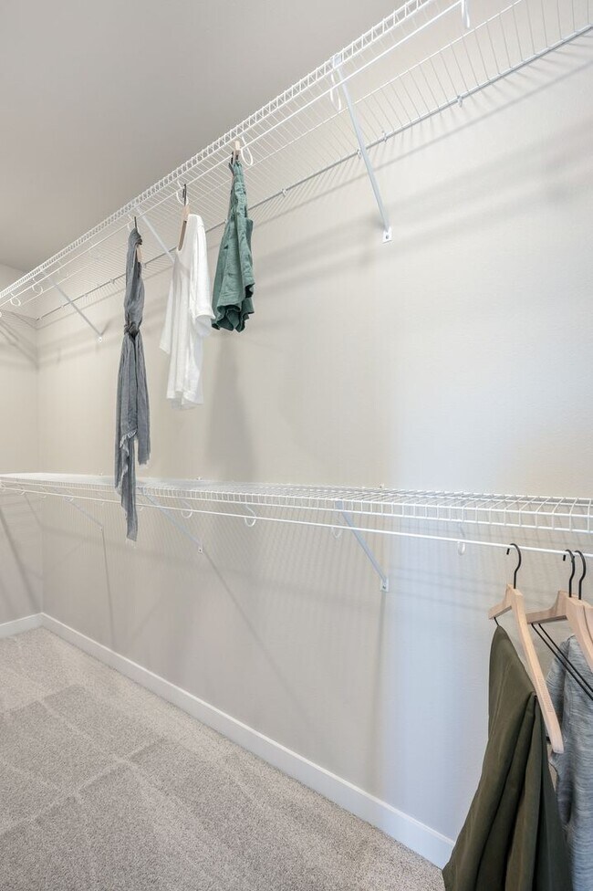 Building Photo - 4 Bed | 3.5 Bathroom | 1840 Sq Ft | $3,400