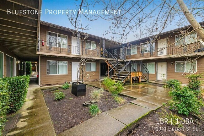 Building Photo - 1041 Liberty St SE