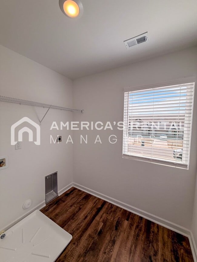 Building Photo - One-Month Free Move-in Special! Modern New Construction Townhouse in Lincoln, AL! Sign a 13-month...