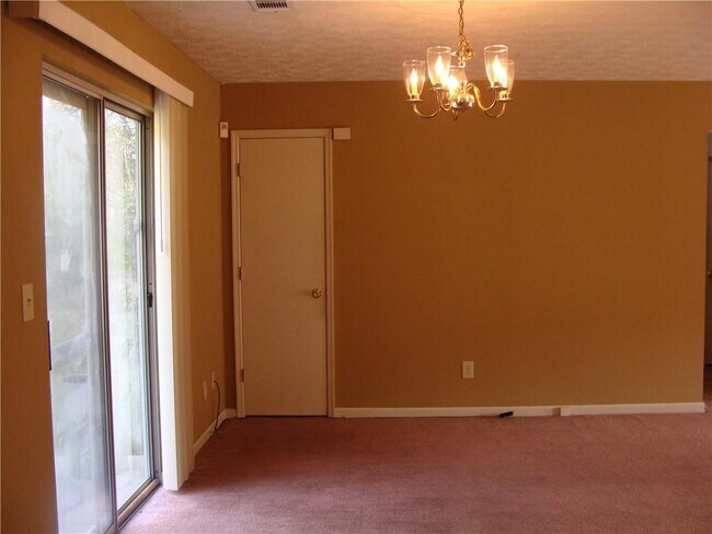 Building Photo - 3483 Fannin Dr