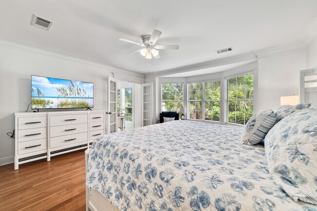 Building Photo - 2009 Wedgewood Cir