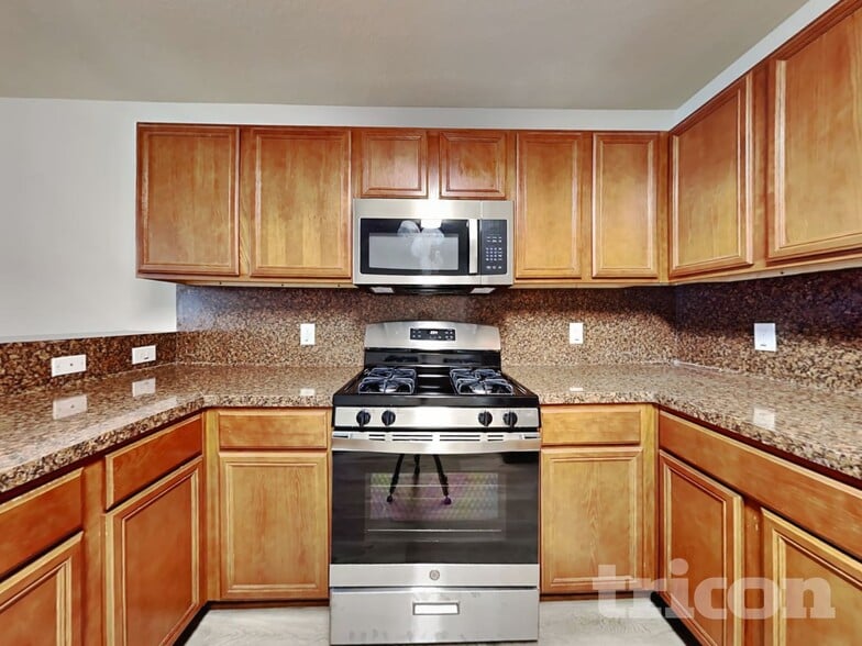 Building Photo - 3347 Apple Dale Dr