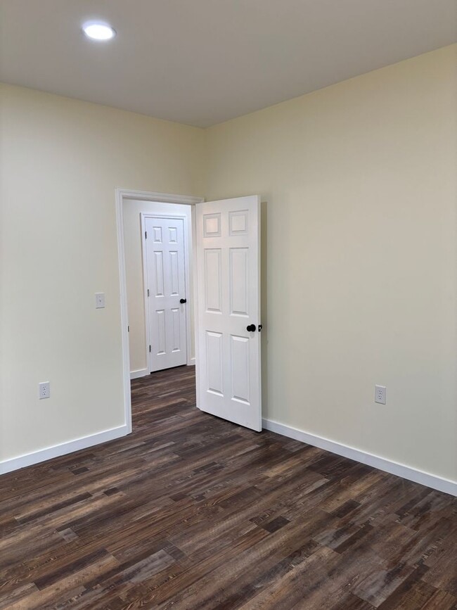 Building Photo - Arab Duplex Homes For Rent