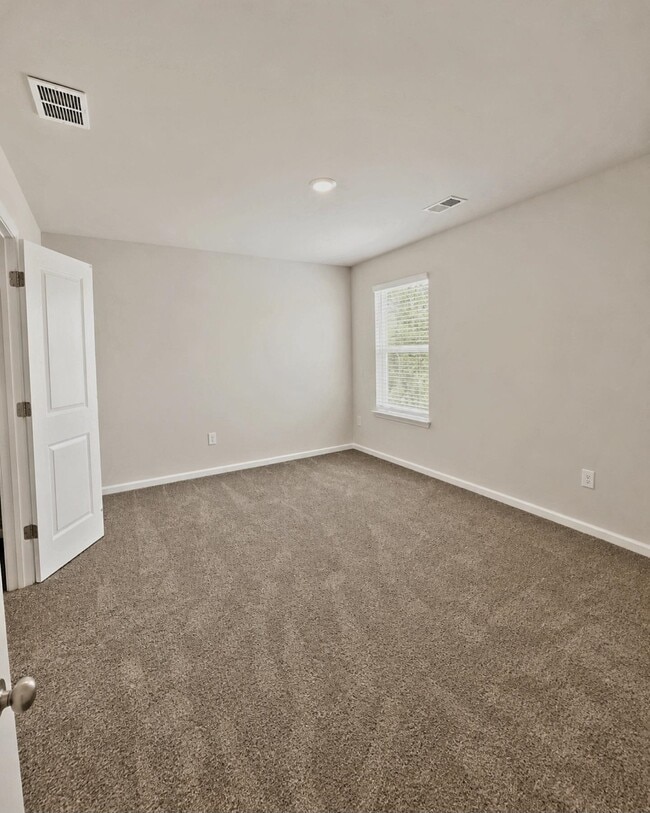 Building Photo - 181 Dagger Ct