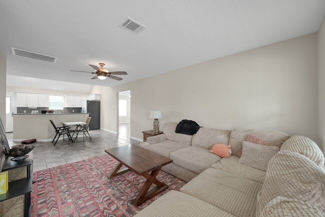 Building Photo - 12102 Mustang Ave