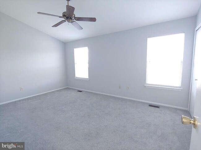 Building Photo - 2448 Winding Ridge Rd