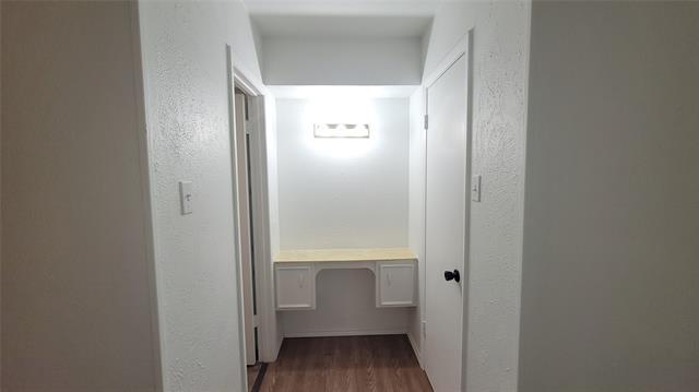 Building Photo - 7621 Dentcrest Dr