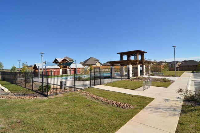 Building Photo - 261 Northern Flicker St