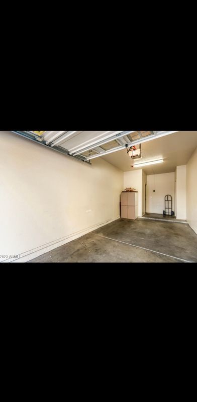 Building Photo - 2150 E Bell Rd