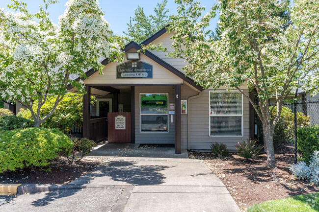 Building Photo - Cloverdale Apartments