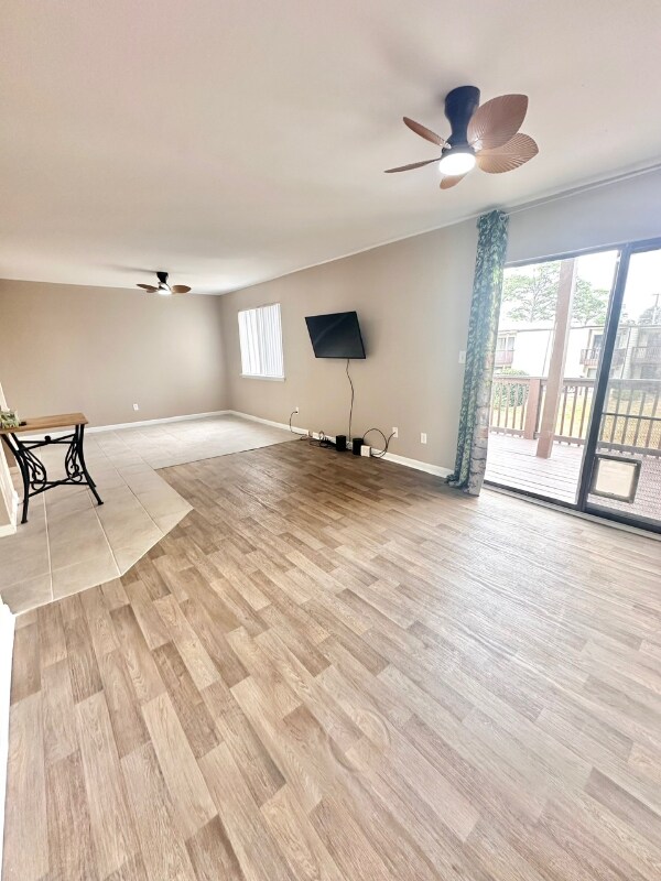 Building Photo - 308 Miracle Strip Pkwy SW