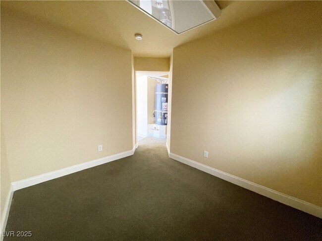 Building Photo - 9873 Belle Marie Ct