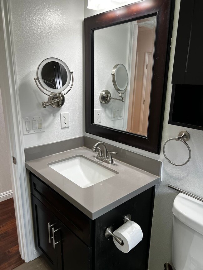 Building Photo - Beautiful 3 Bed 2 Bath House for Rent in W...