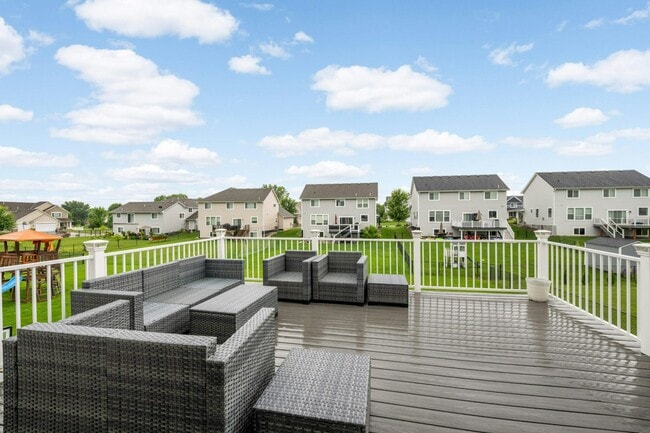 Building Photo - 15641 Fairchild Way