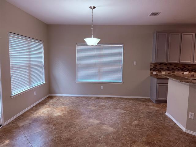 Building Photo - 8433 Nicholson Dr