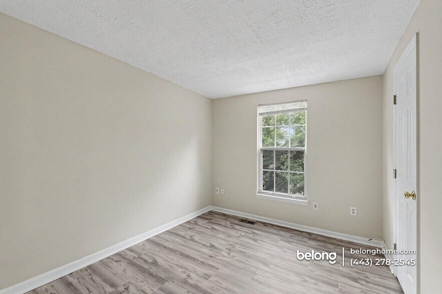 Building Photo - 8918 Pembrook Woods