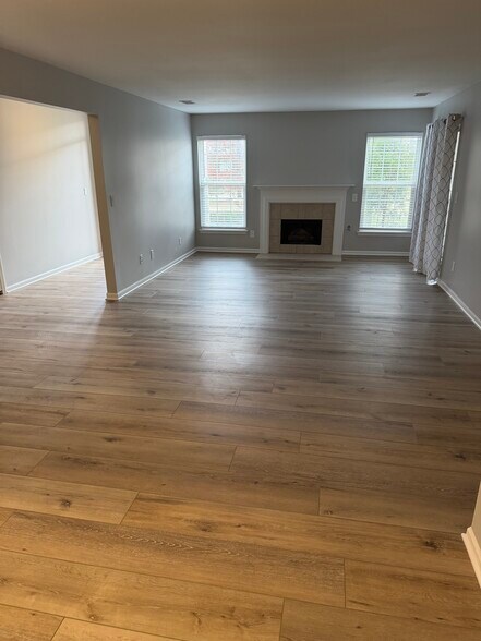 Building Photo - 3418 Tremonte Cir N
