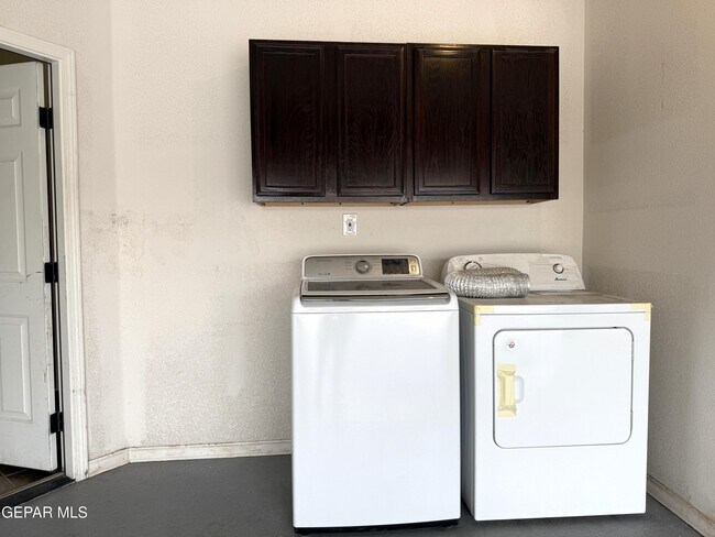 Building Photo - 13136 Freshford