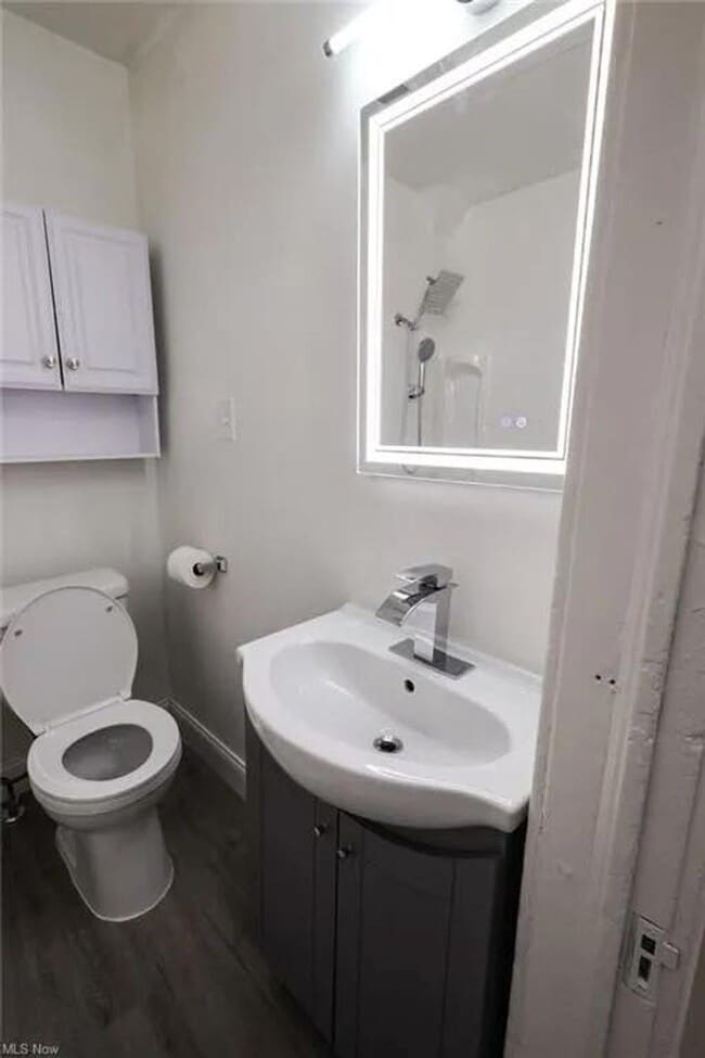 Building Photo - 3BD/ 1.5 BA Home for Rent- Cleveland