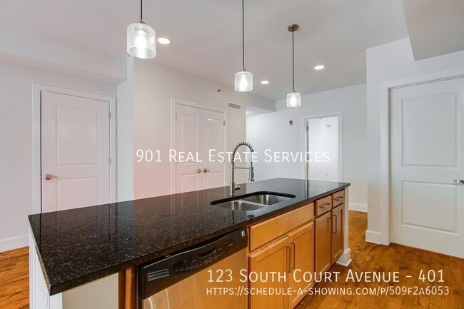 Building Photo - 123 S Ct Ave