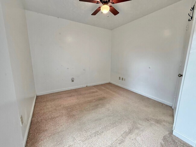 Building Photo - Rent now, buy later