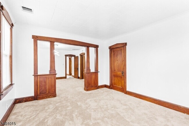 Building Photo - 486 Highland Ave