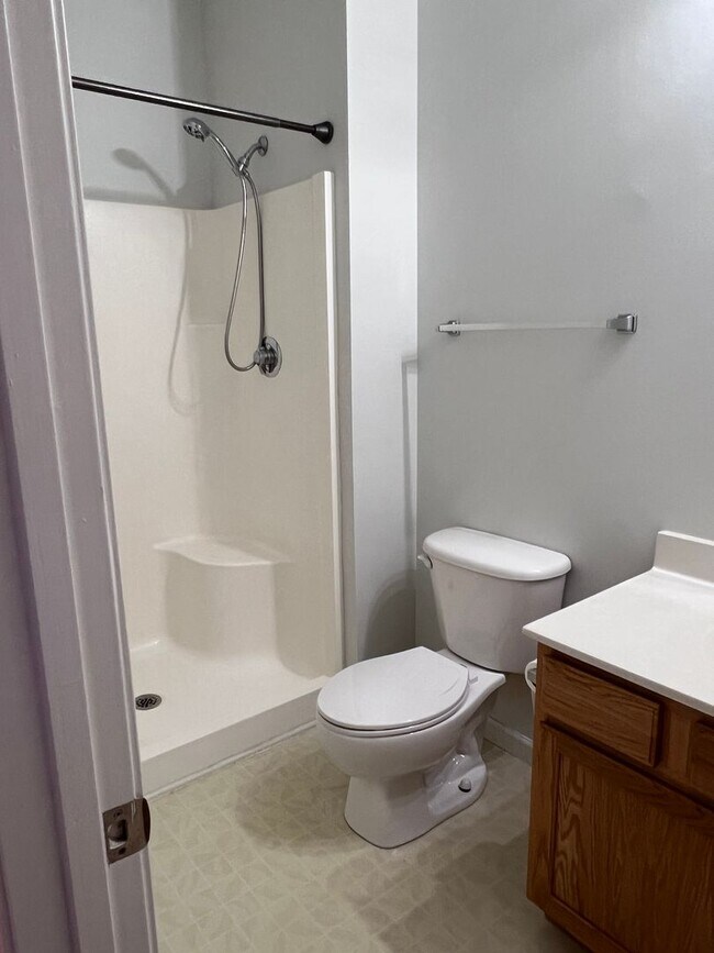 Building Photo - 35 Spicewood Rd
